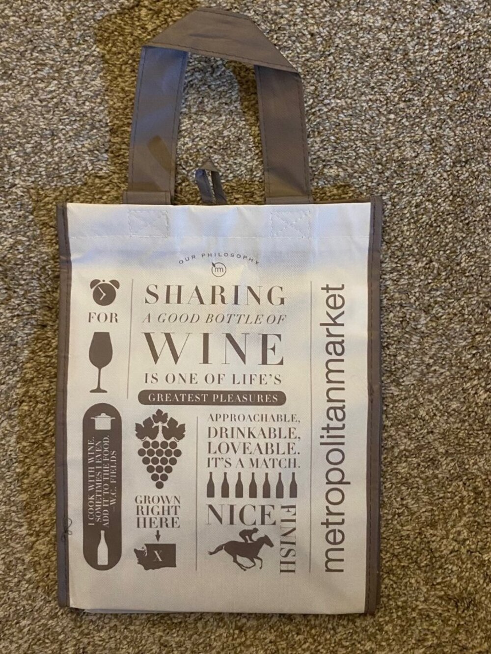 Metropolitanmarket Reusable Wine Tote up to 6 Bottles Waterproof Gift Bag
